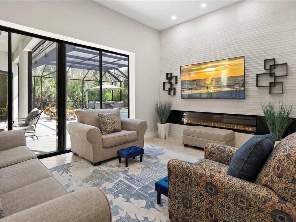 GOLDEN GATE ESTATES - Residential