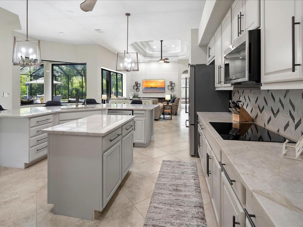 GOLDEN GATE ESTATES - Residential