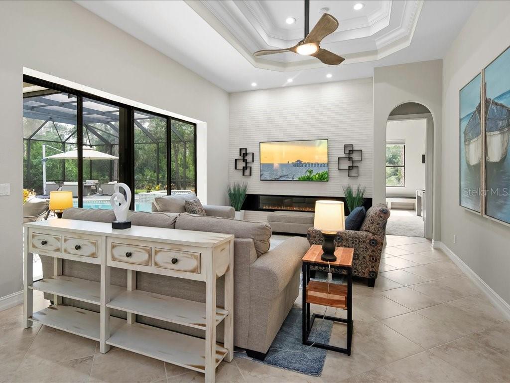 GOLDEN GATE ESTATES - Residential