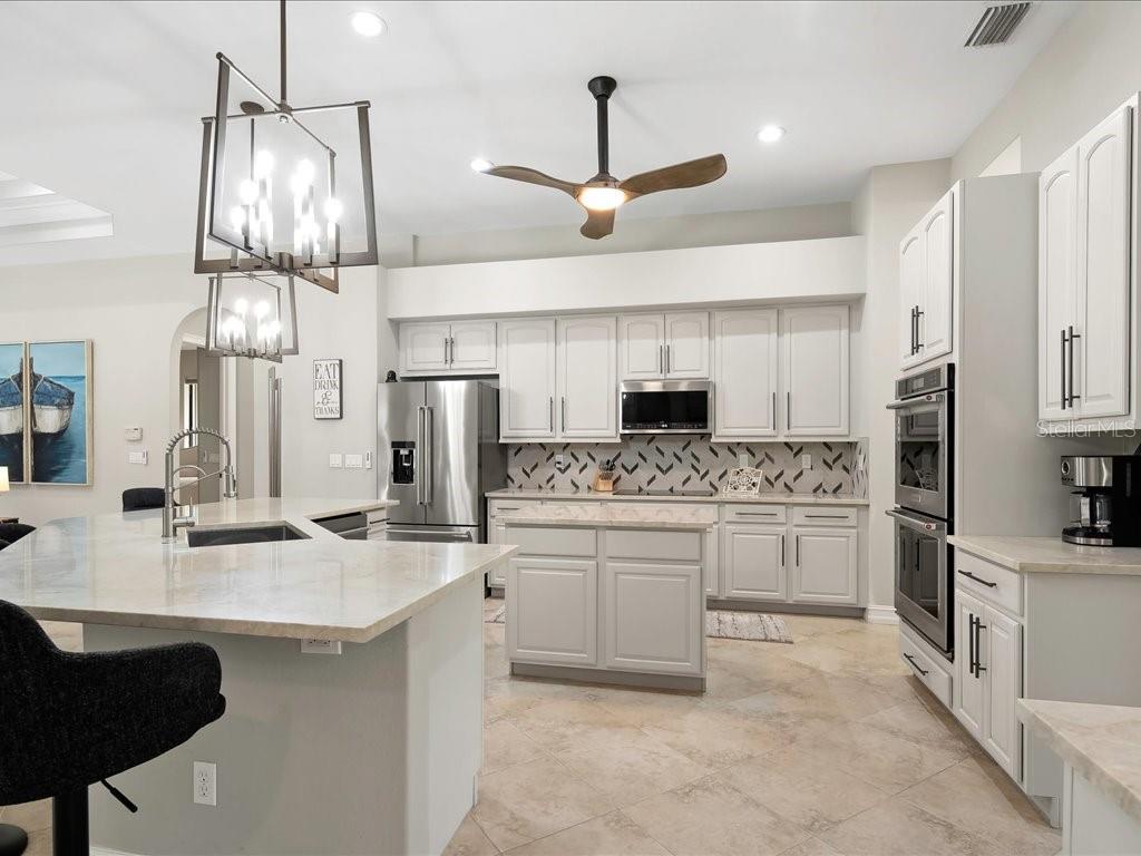 GOLDEN GATE ESTATES - Residential