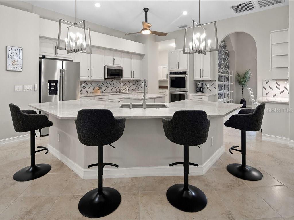 GOLDEN GATE ESTATES - Residential