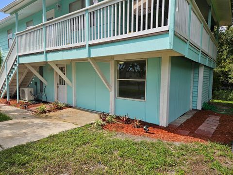 A home in LAKE WALES