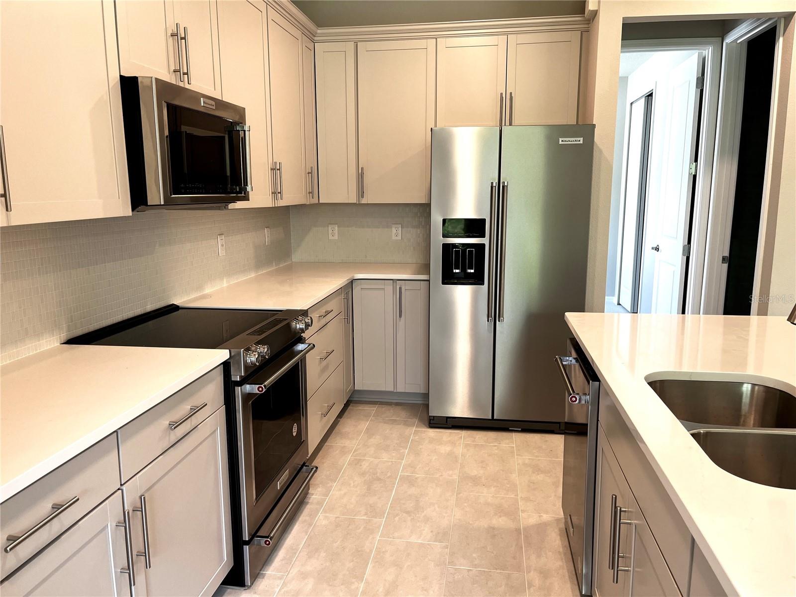 SERENOA LAKES - Residential Lease