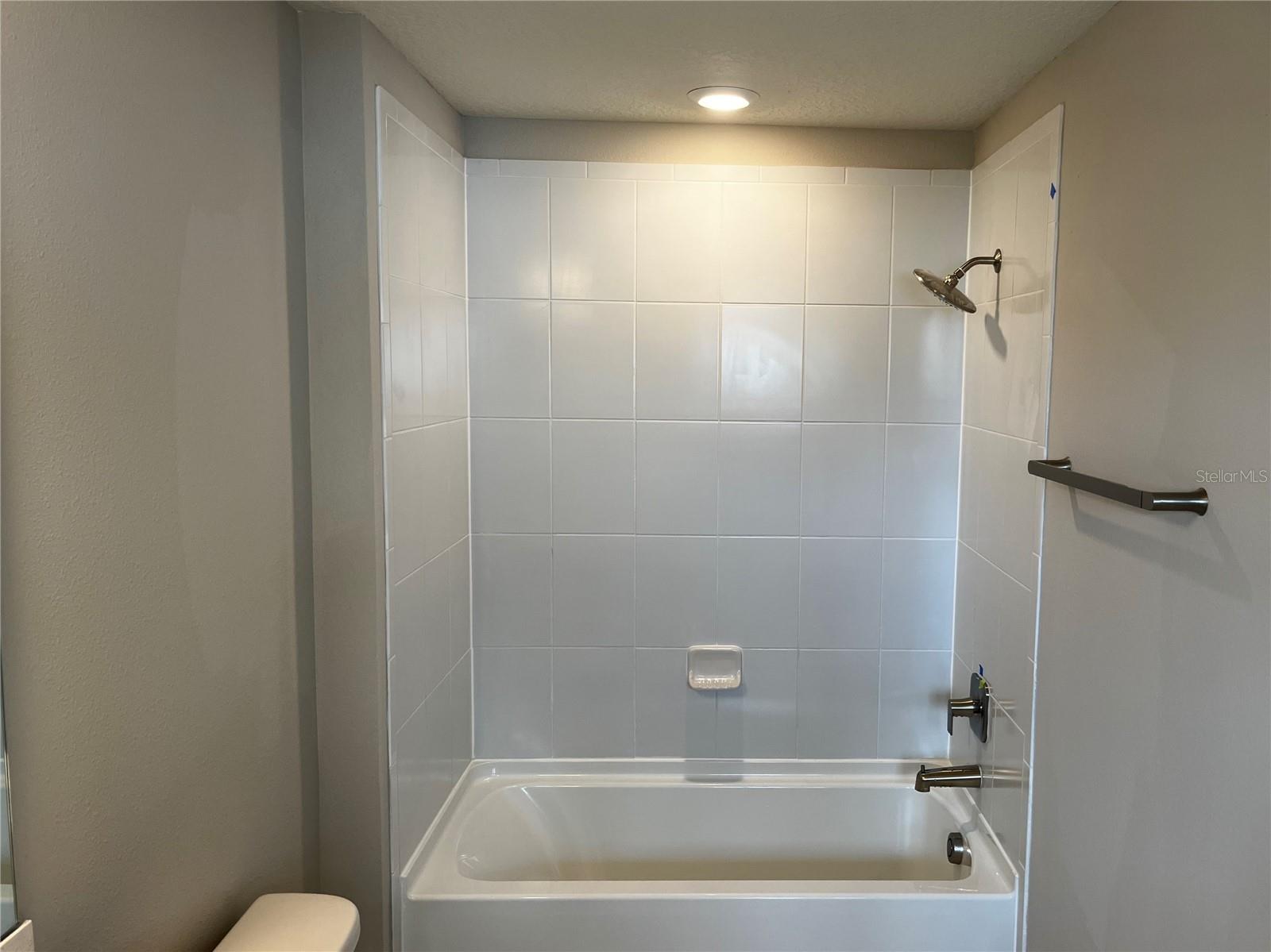SERENOA LAKES - Residential Lease