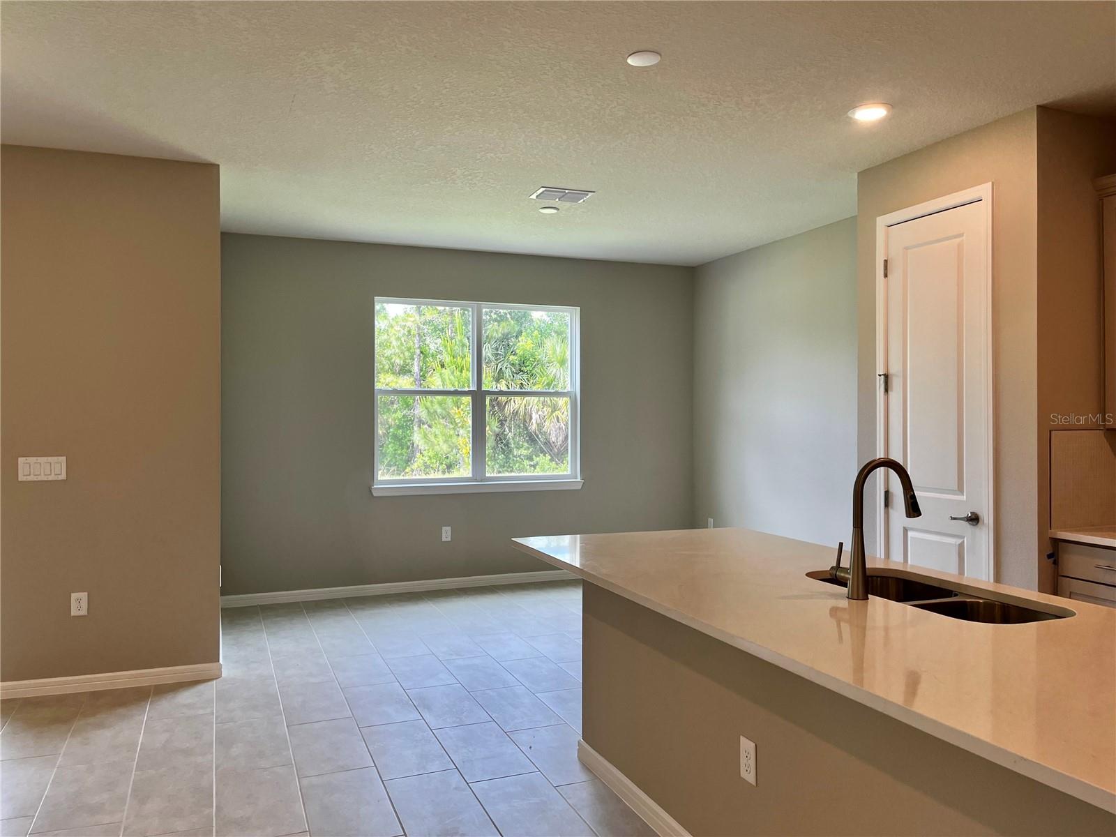 SERENOA LAKES - Residential Lease