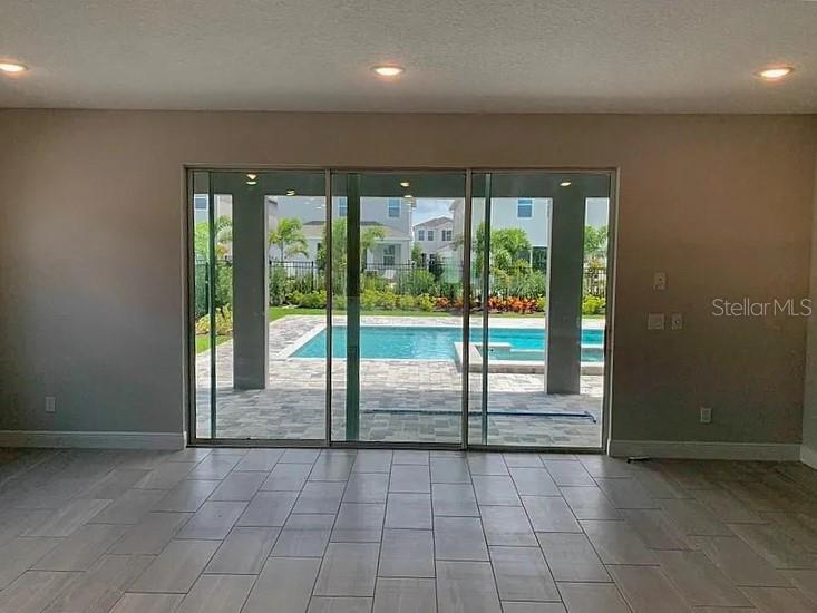 REUNION WEST PH 4 - Residential