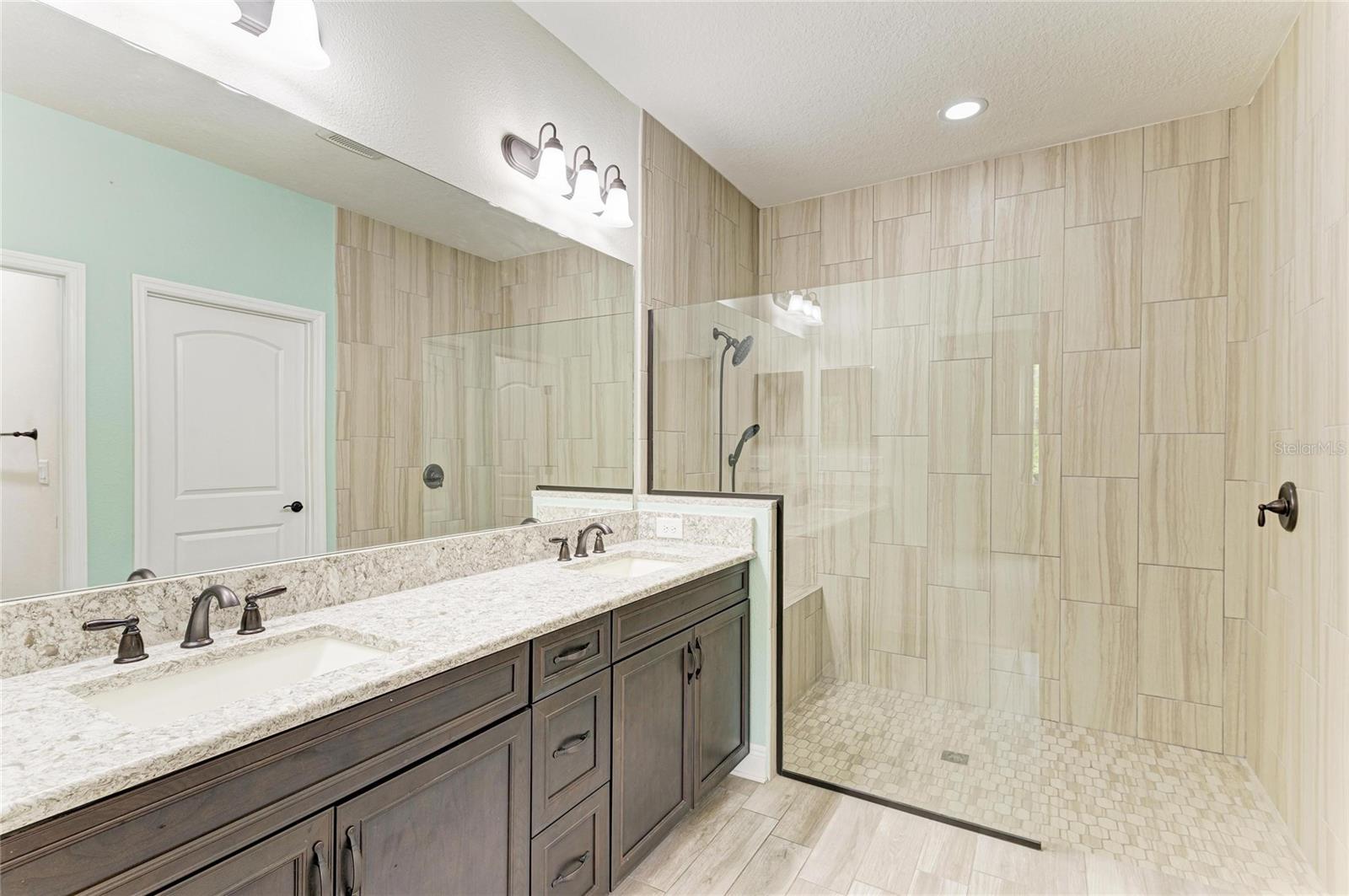 AMBERLY PH I - Residential