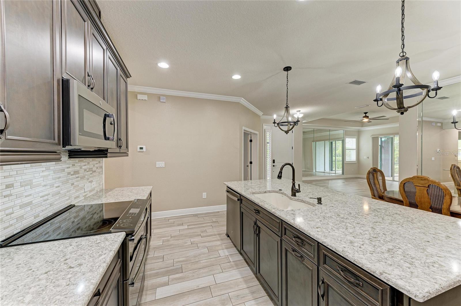 AMBERLY PH I - Residential