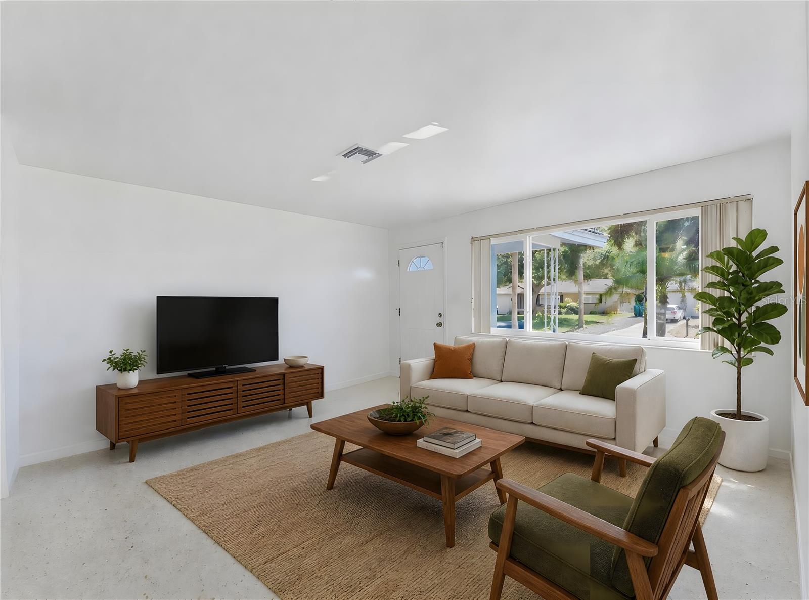 2373 FOREST DRIVE