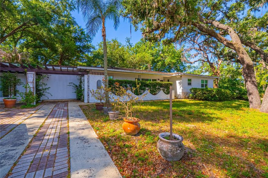 Unique opportunity in a highly desirable area, conveniently located just minutes from Busch Gardens Tampa Bay. This property offers comfort, space, and flexible living options.
The main home features 4 spacious bedrooms and 2 bathrooms, with a functional layout suitable for a variety of needs. The property also includes a detached bonus space with a room, bathroom, and kitchenette area, offering additional flexibility.
Situated on a nearly 15,000 sq. ft. corner lot, this property provides exceptional space and usability. There is ample room for parking multiple vehicles, trucks, RVs, or recreational equipment, with convenient side access.
Additional features include roof replaced in 2016, new windows, no HOA, no CDD, Flood Zone X, and a large corner lot with excellent usable space.
Solar panels will be paid off by the seller at closing, providing the buyer with no additional solar loan balance after closing.
Prime location close to universities, dining, shopping, major highways, and local attractions.