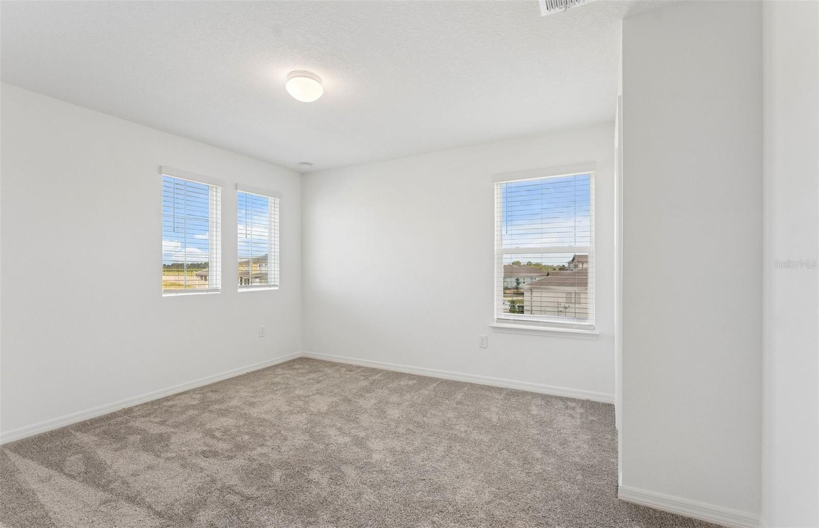 SILVERLAKE PHASE 2 - Residential