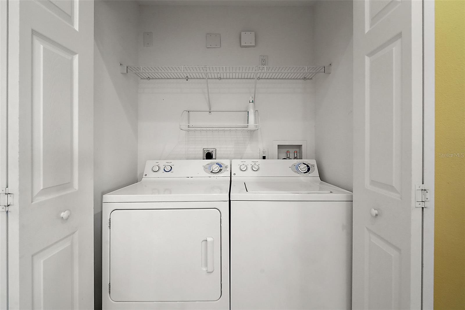 LAKESIDE LANDINGS - Residential