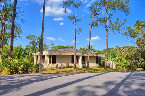 A home in WINTER HAVEN