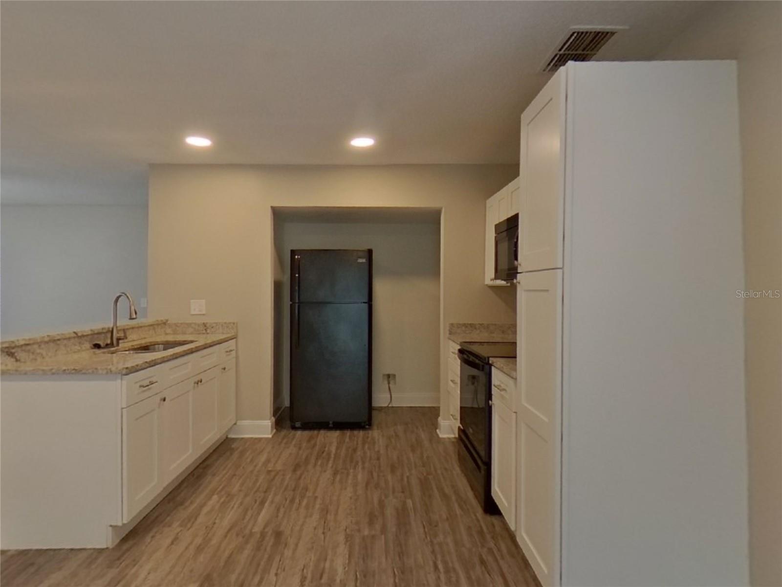 MEADOWS AT BOGGY CREEK - Residential Lease