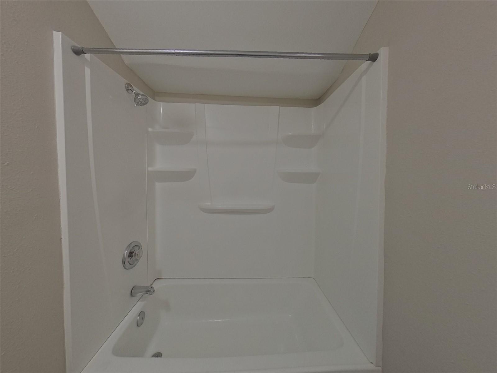 MEADOWS AT BOGGY CREEK - Residential Lease