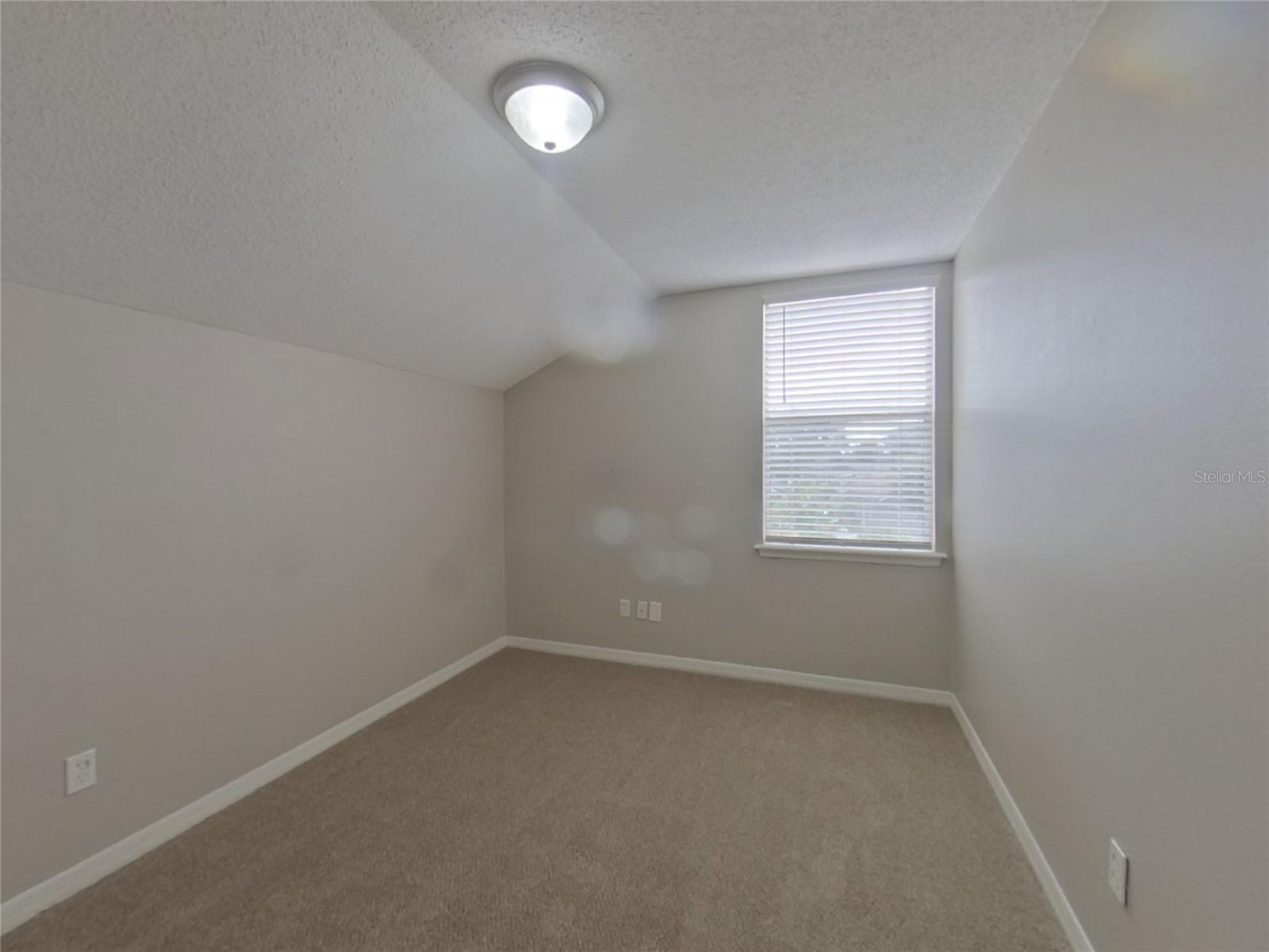 MEADOWS AT BOGGY CREEK - Residential Lease