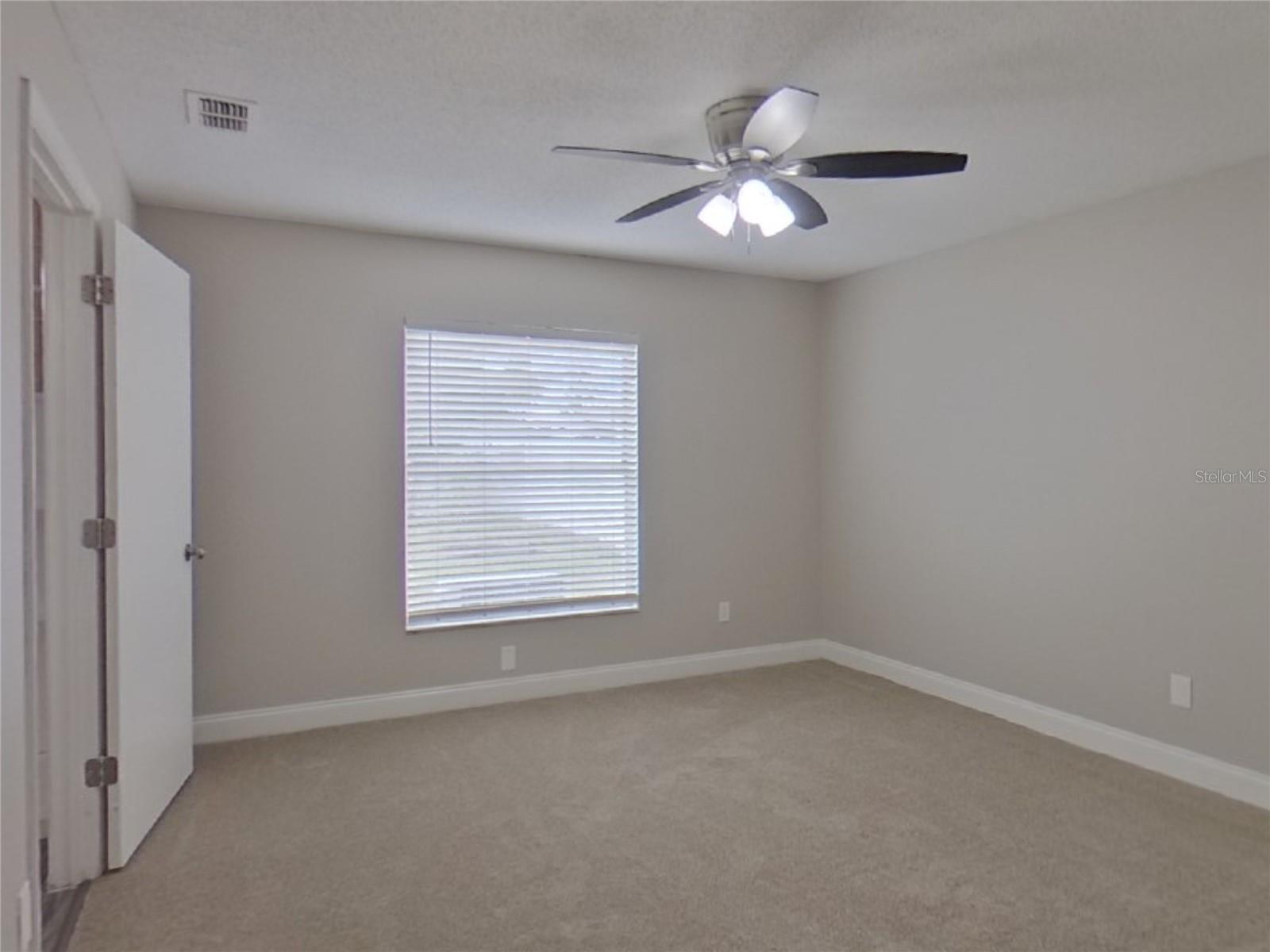 MEADOWS AT BOGGY CREEK - Residential Lease