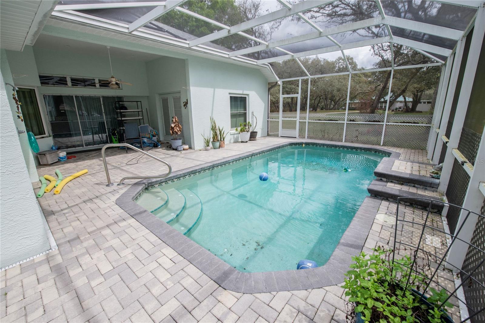 QUAIL HOLLOW UNREC SUB - Residential