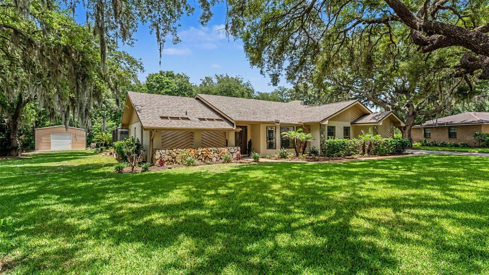 1428 N TIMBERIDGE LOOP