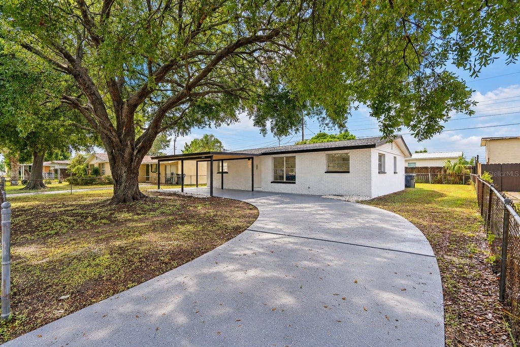 Photo of 4408 W Elm Street, Tampa, FL 33614 (MLS # TB8555650)