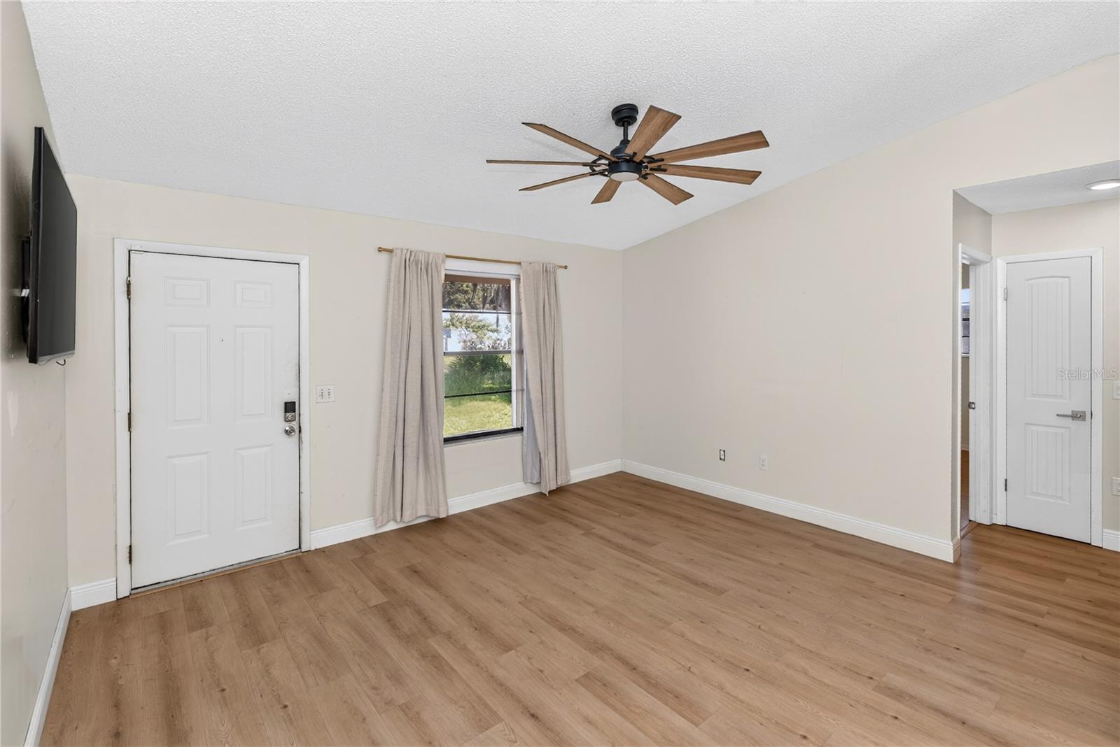 209 DELESPINE DRIVE