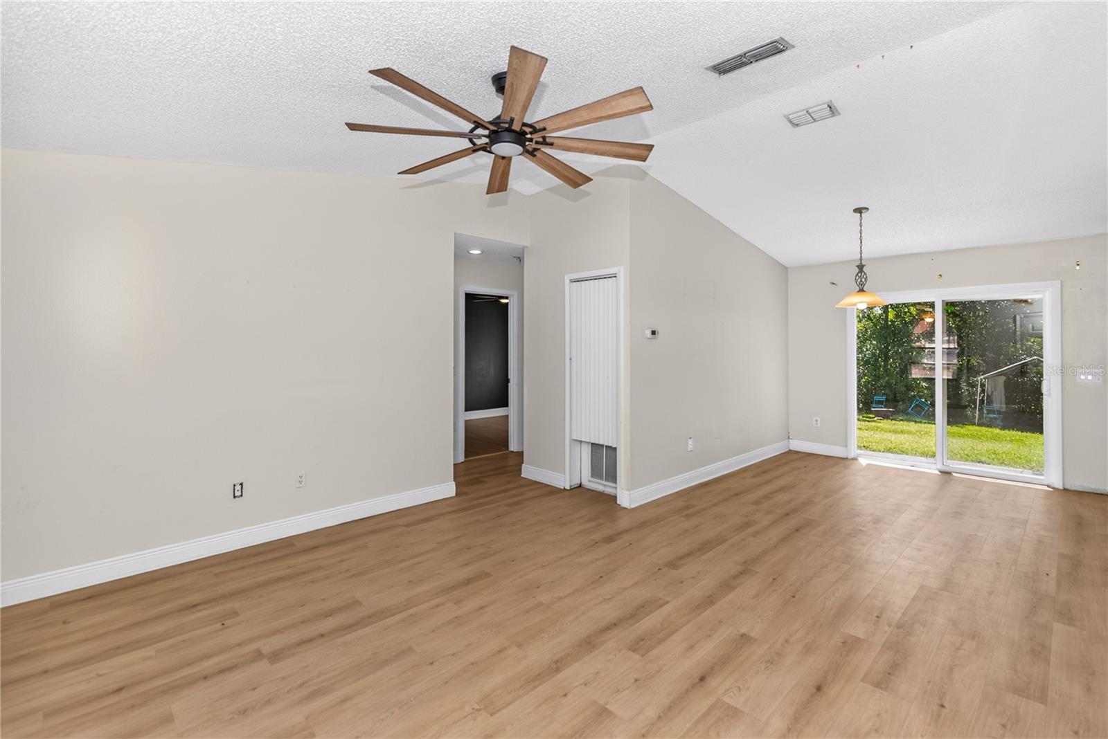 209 DELESPINE DRIVE