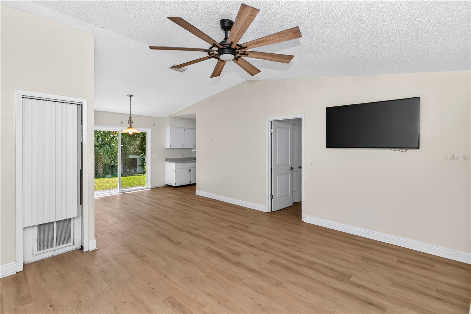 209 DELESPINE DRIVE