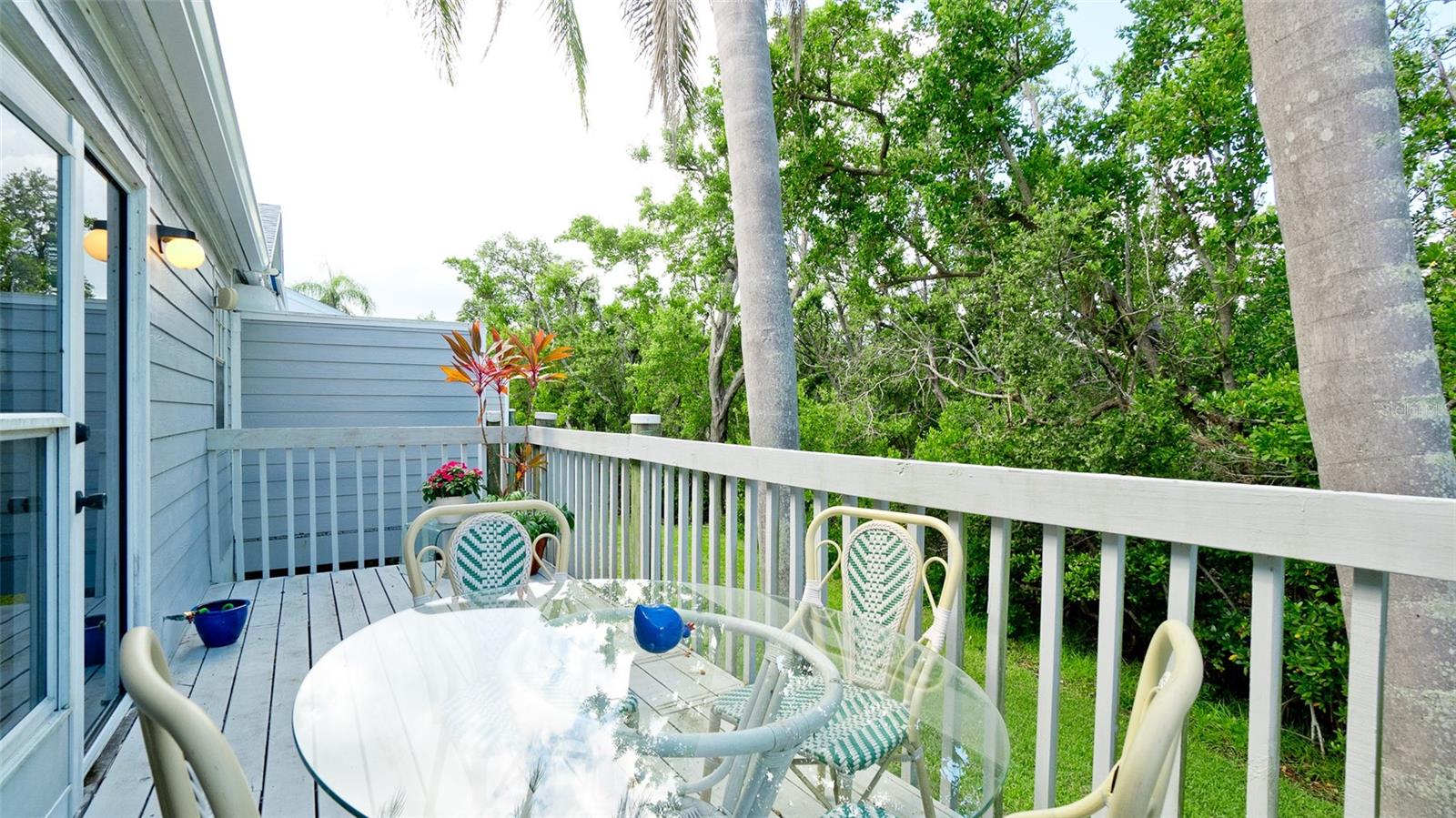 512 SANDERLING CIRCLE