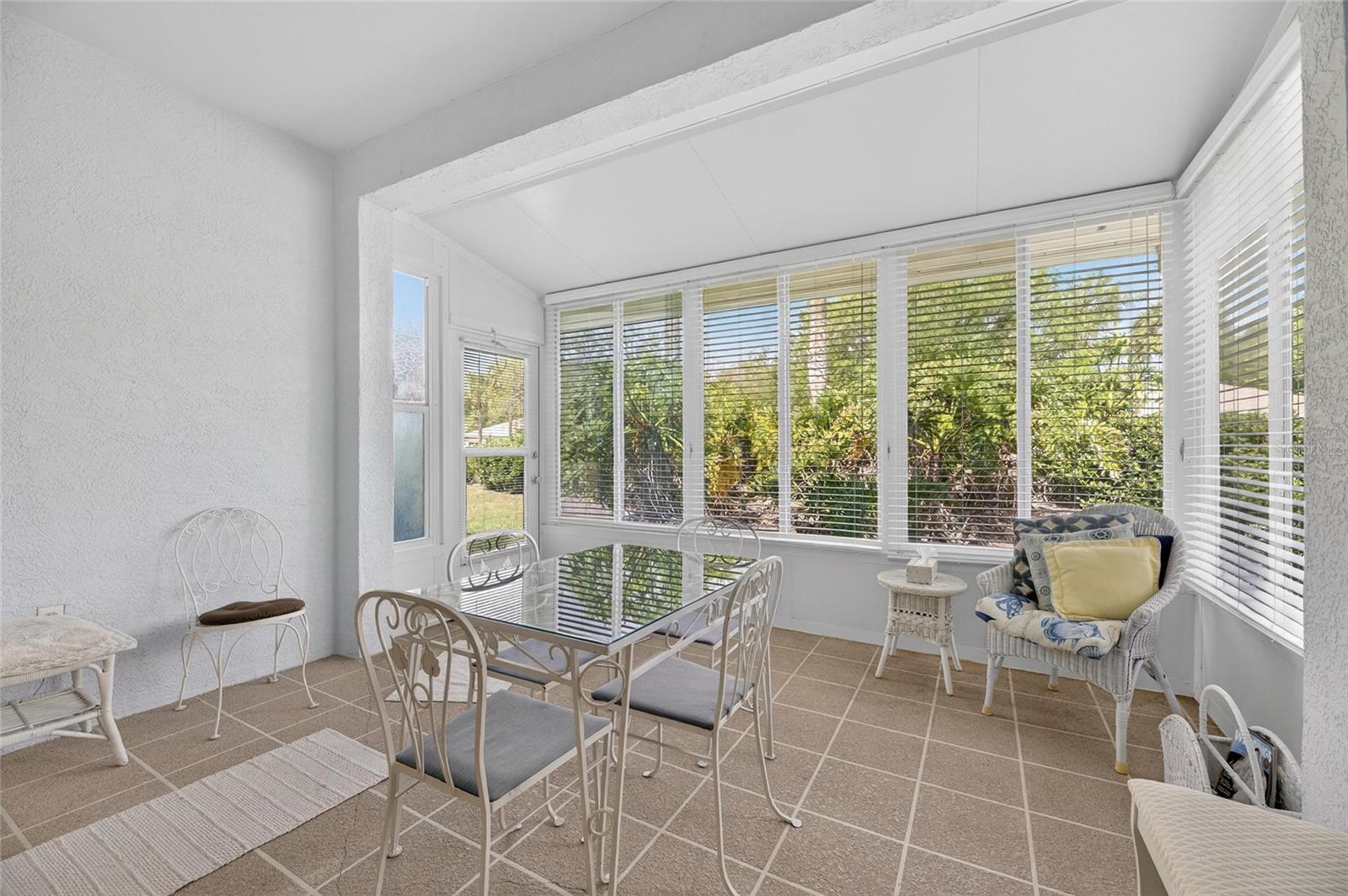 RADISON I CONDO - Residential