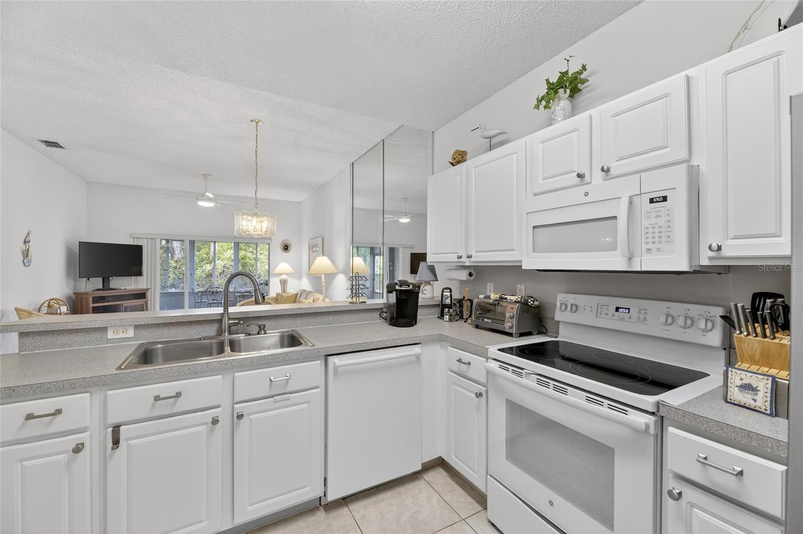 RADISON I CONDO - Residential