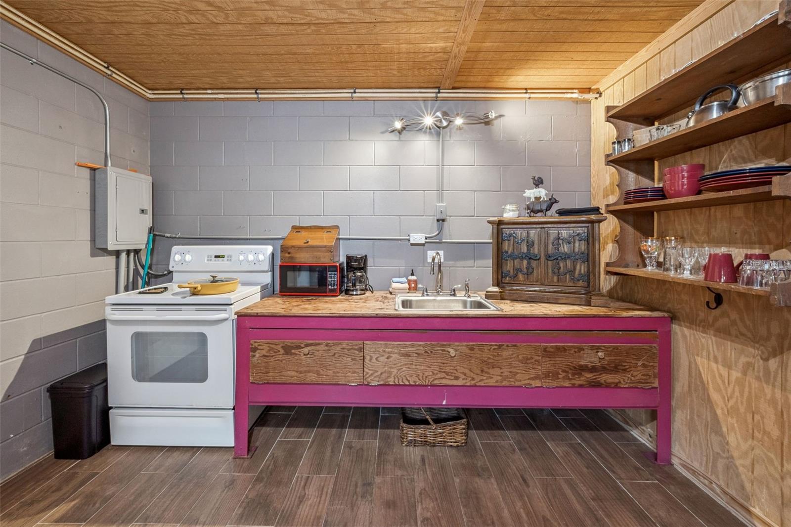 WILLISTON HIGHLANDS - Residential