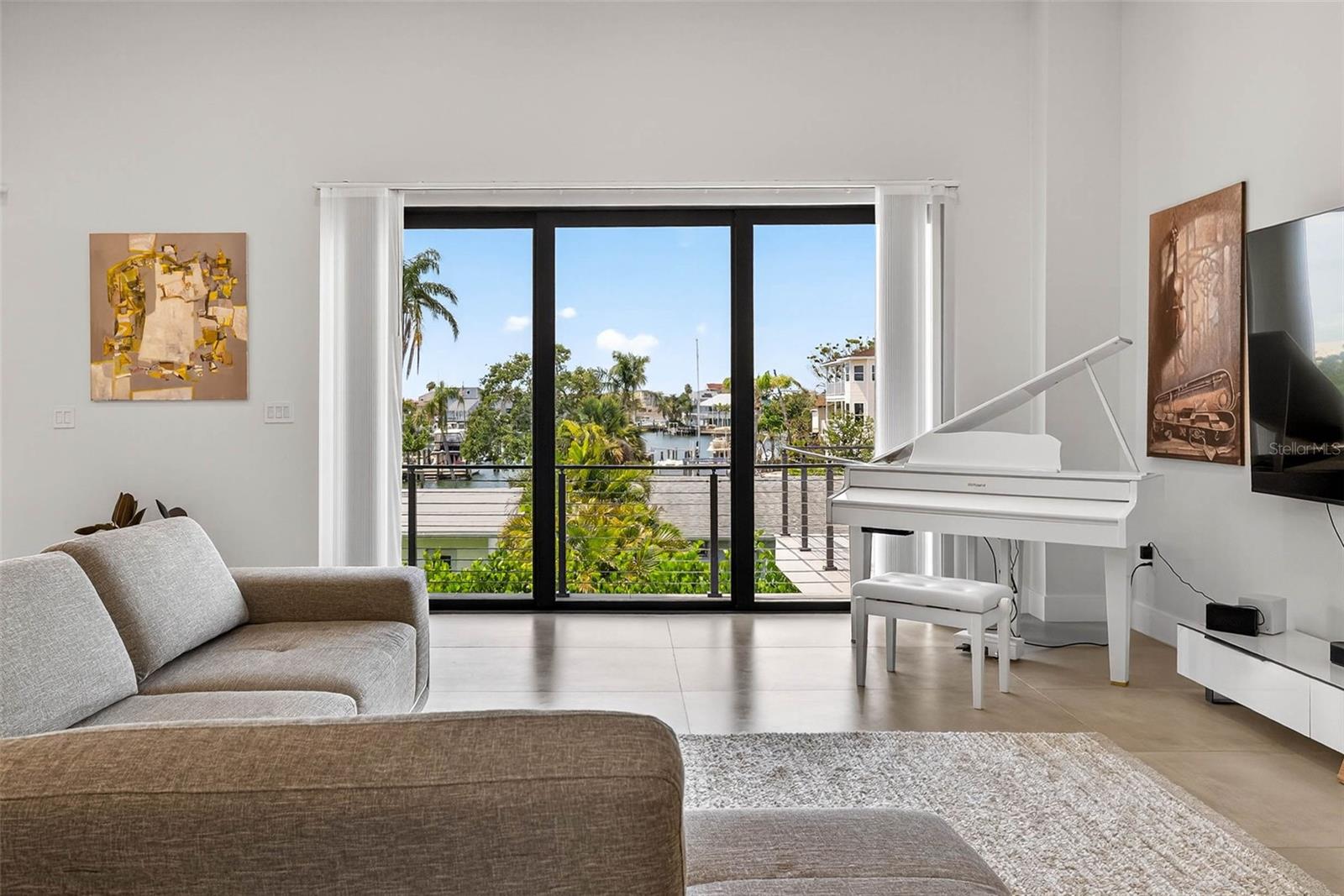 REDINGTON SHORES YACHT & TENNIS CLUB - Residential