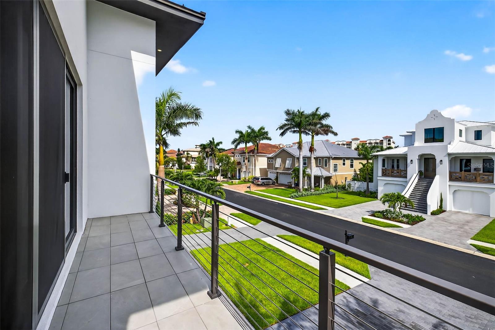 REDINGTON SHORES YACHT & TENNIS CLUB - Residential