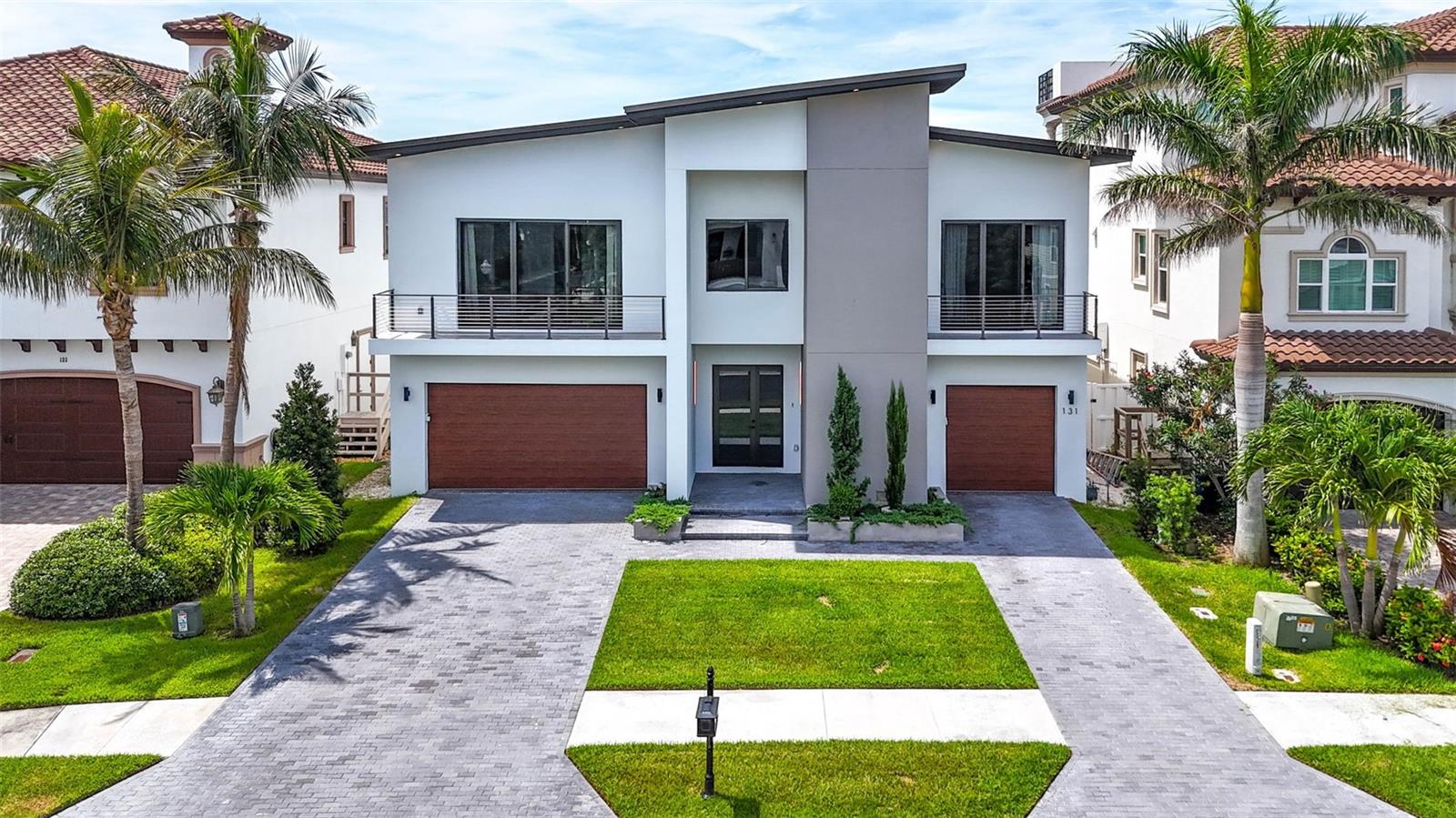 REDINGTON SHORES YACHT & TENNIS CLUB - Residential