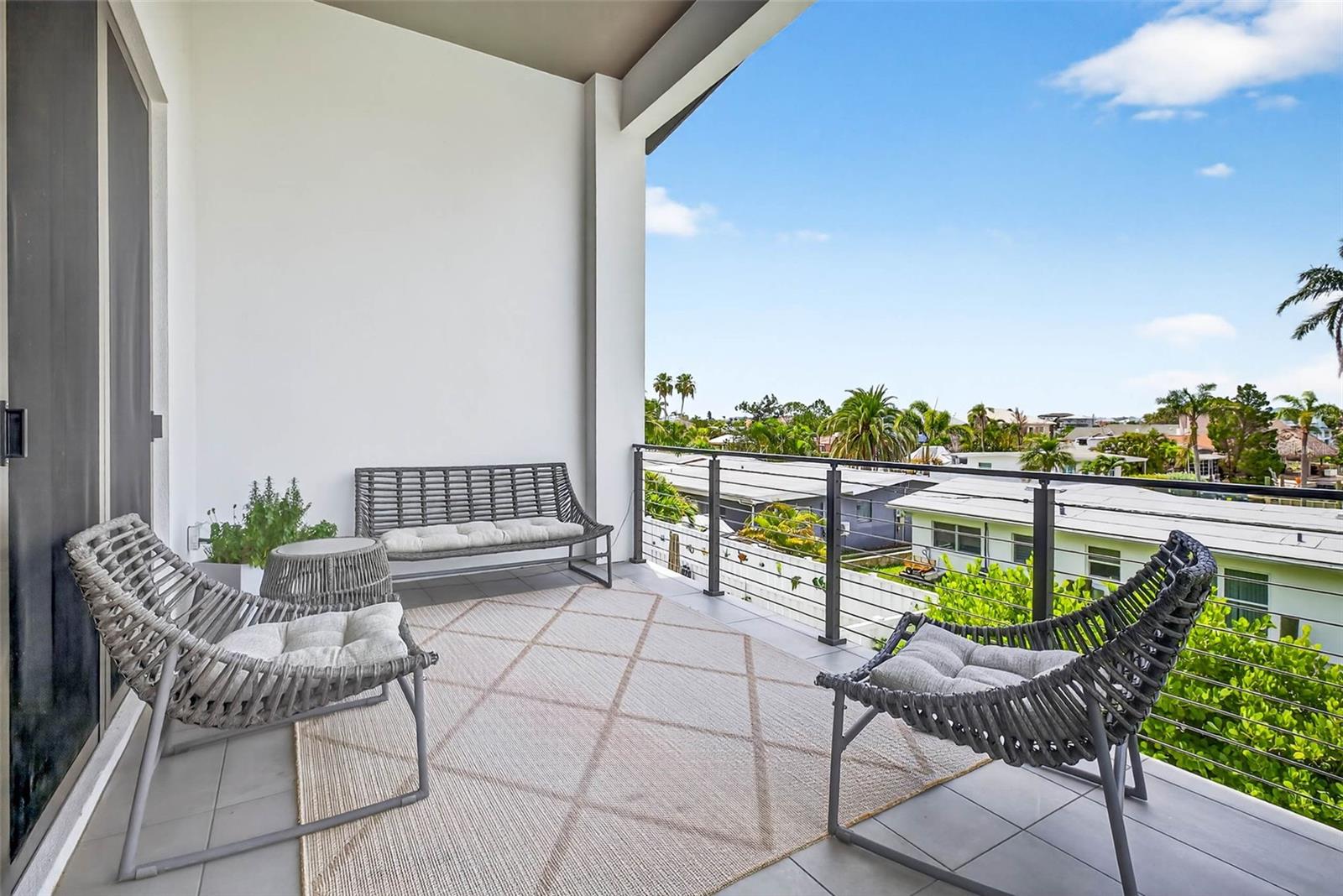 REDINGTON SHORES YACHT & TENNIS CLUB - Residential