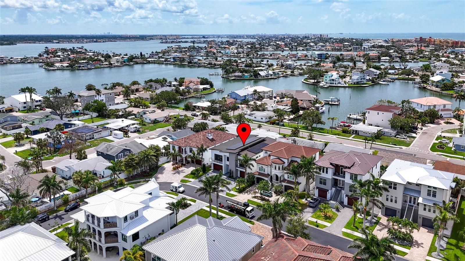 REDINGTON SHORES YACHT & TENNIS CLUB - Residential