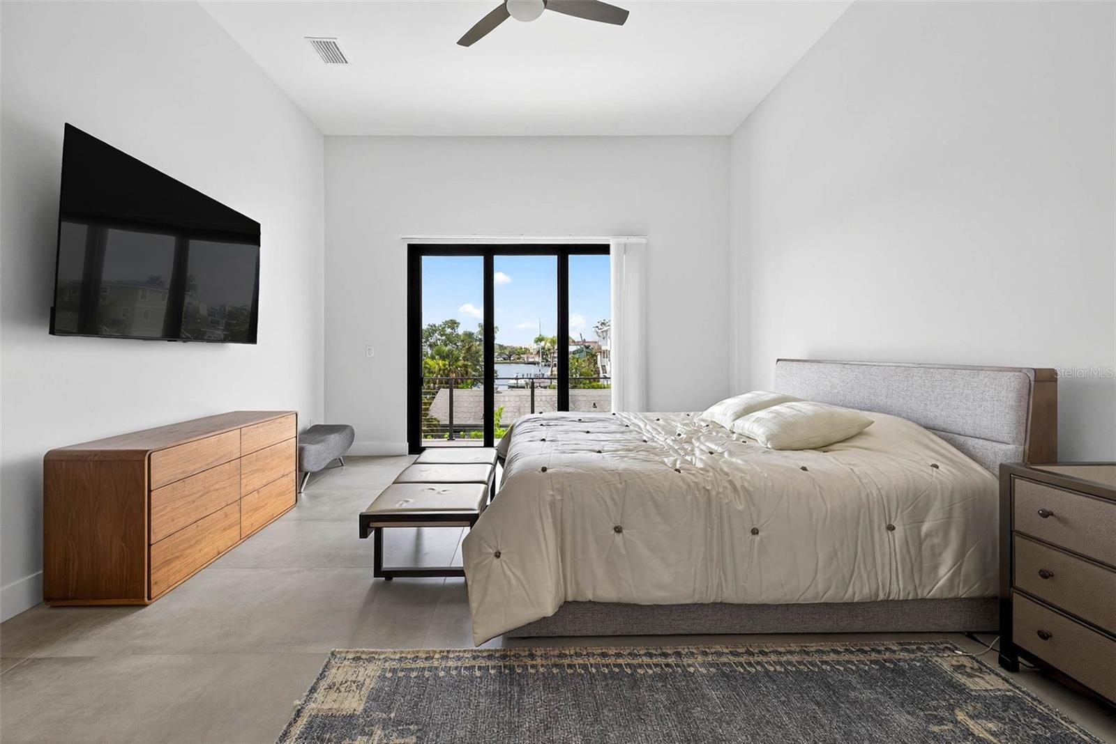 REDINGTON SHORES YACHT & TENNIS CLUB - Residential