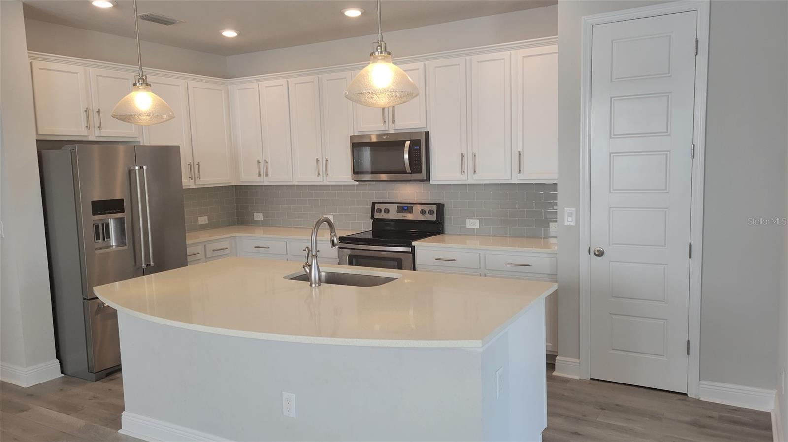 MOSS CREEK - Residential Lease