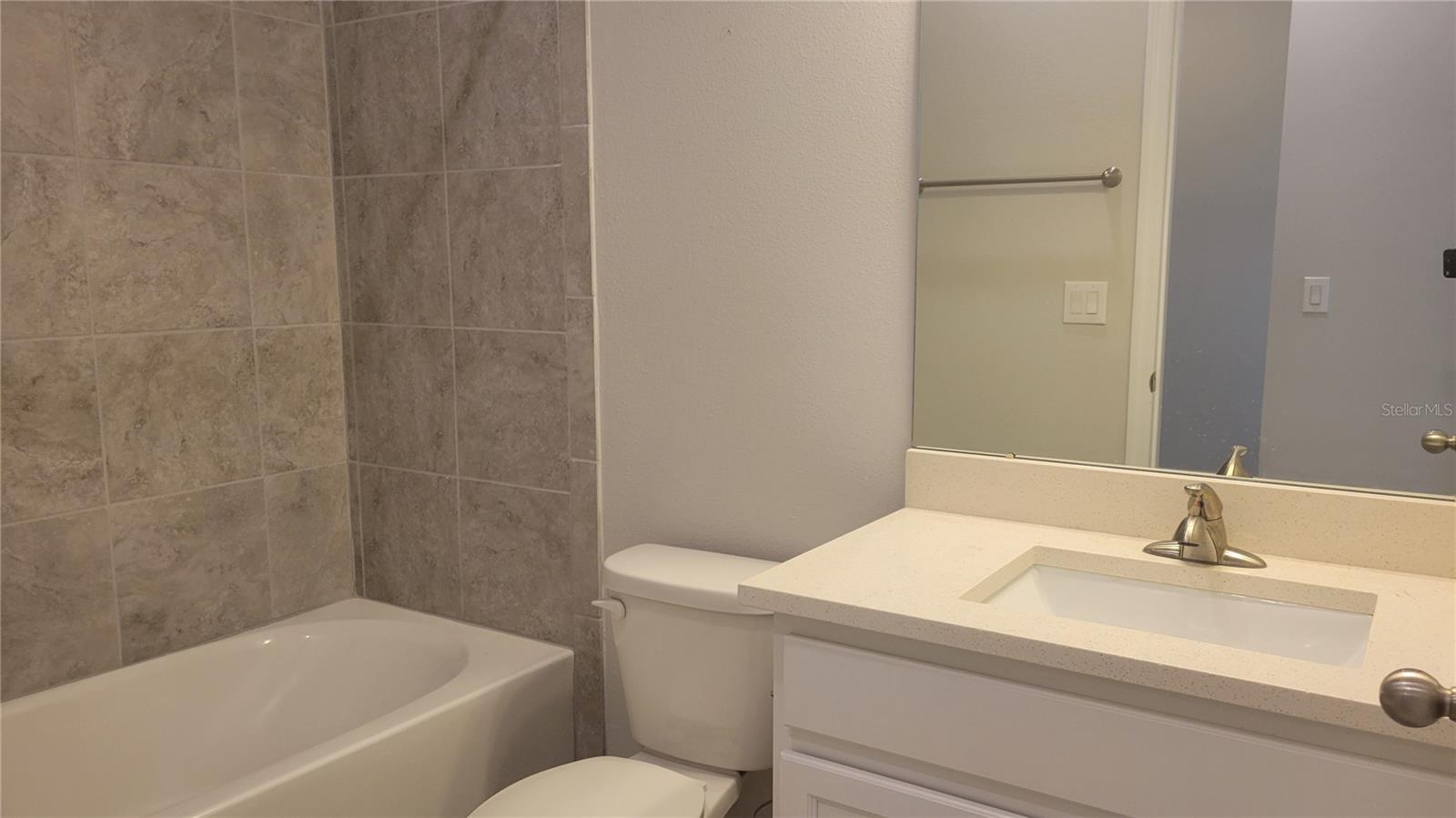 MOSS CREEK - Residential Lease