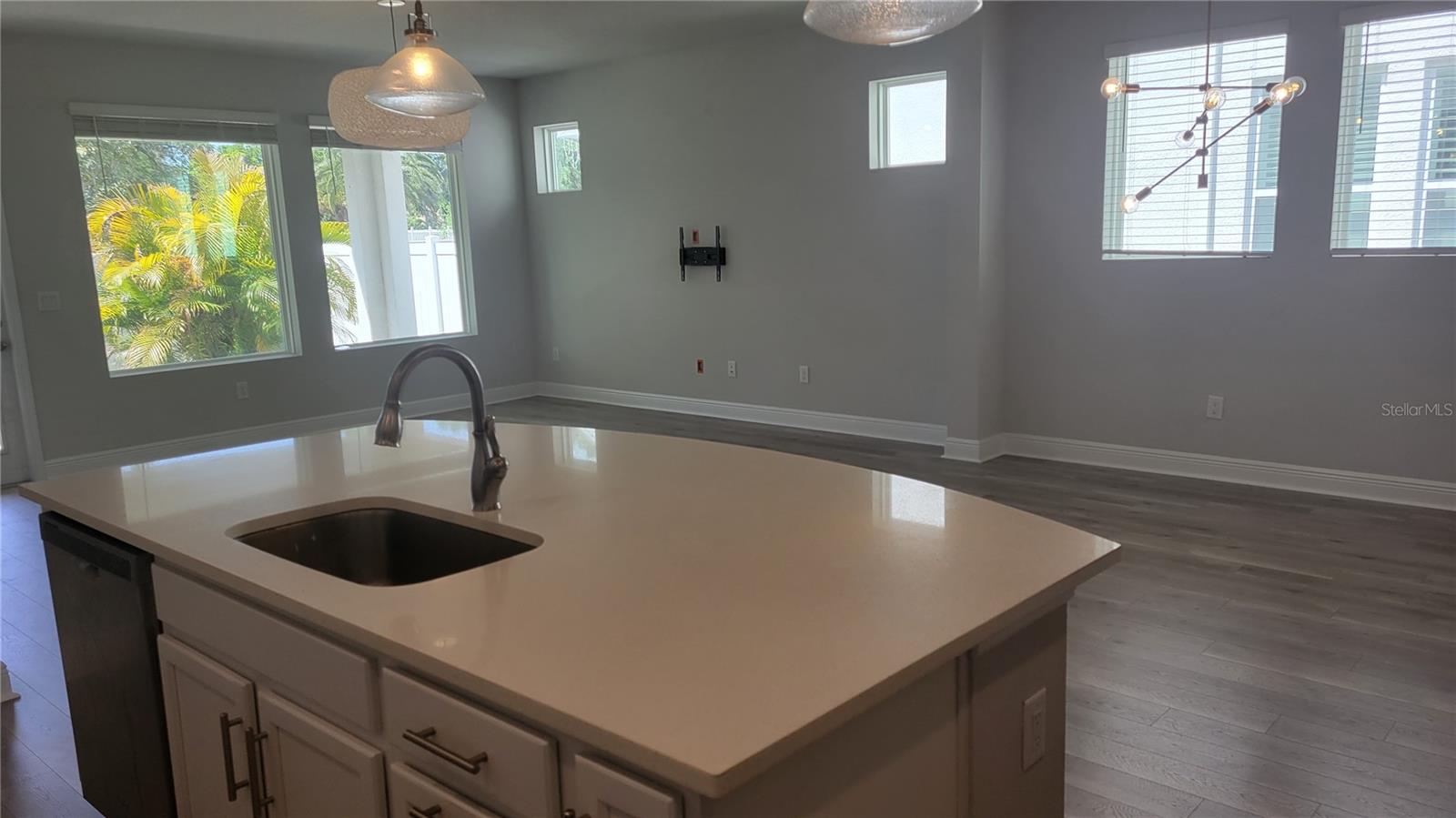 MOSS CREEK - Residential Lease