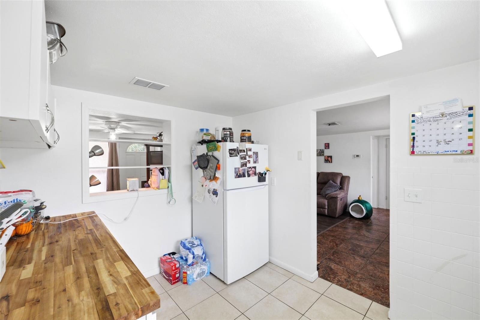 BEVERLY HILLS UNIT 03 - Residential