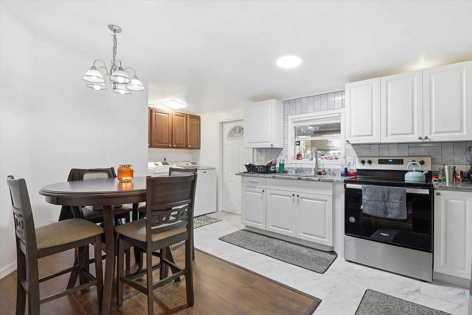 BELLEVIEW HILLS ESTATE - Residential