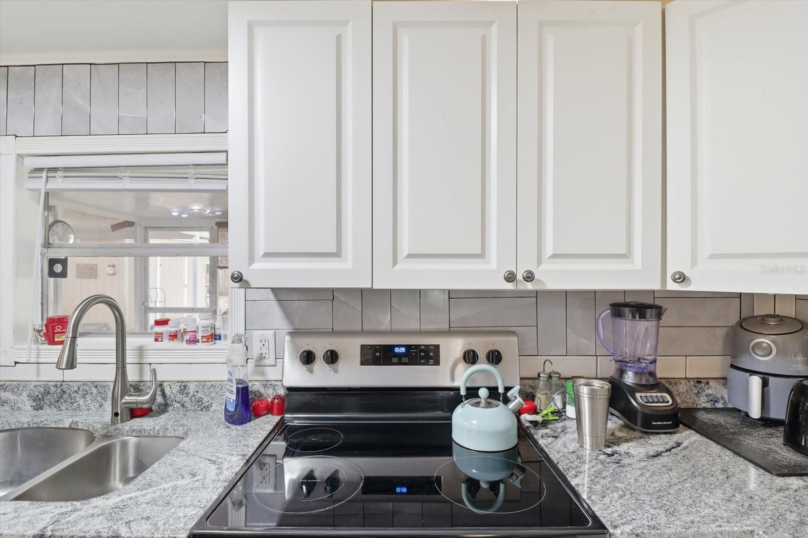 BELLEVIEW HILLS ESTATE - Residential