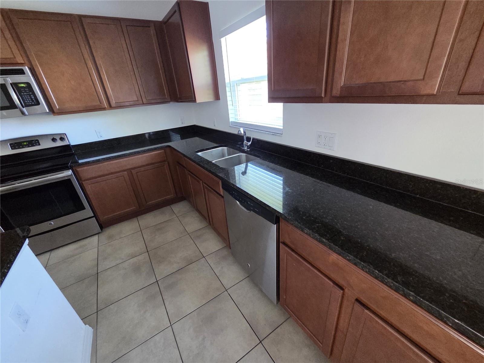 WATERVIEW PH 1B - Residential Lease