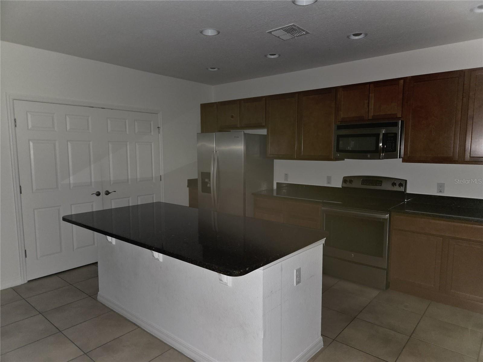 WATERVIEW PH 1B - Residential Lease