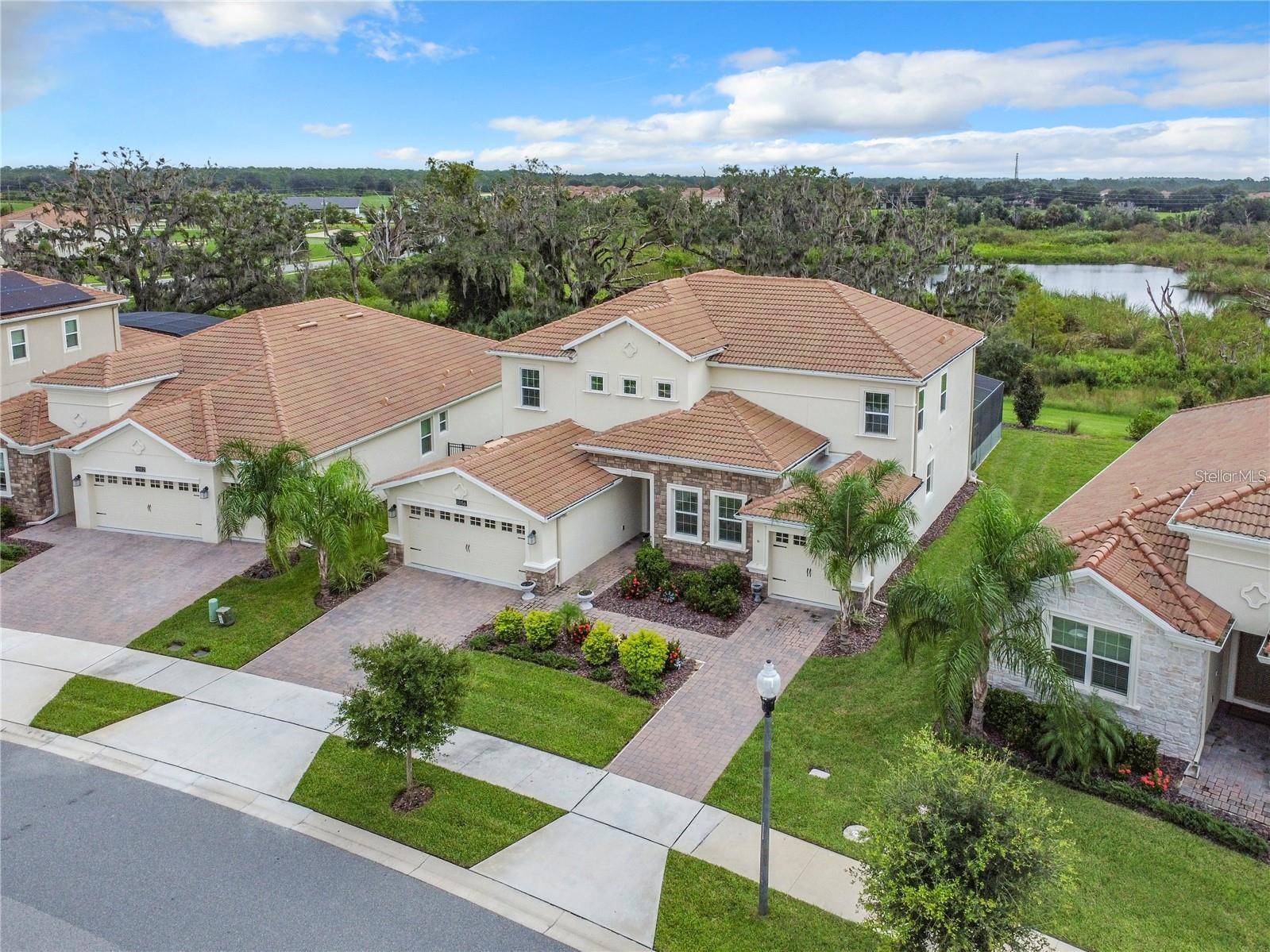 8886 FALLEN OAK DRIVE