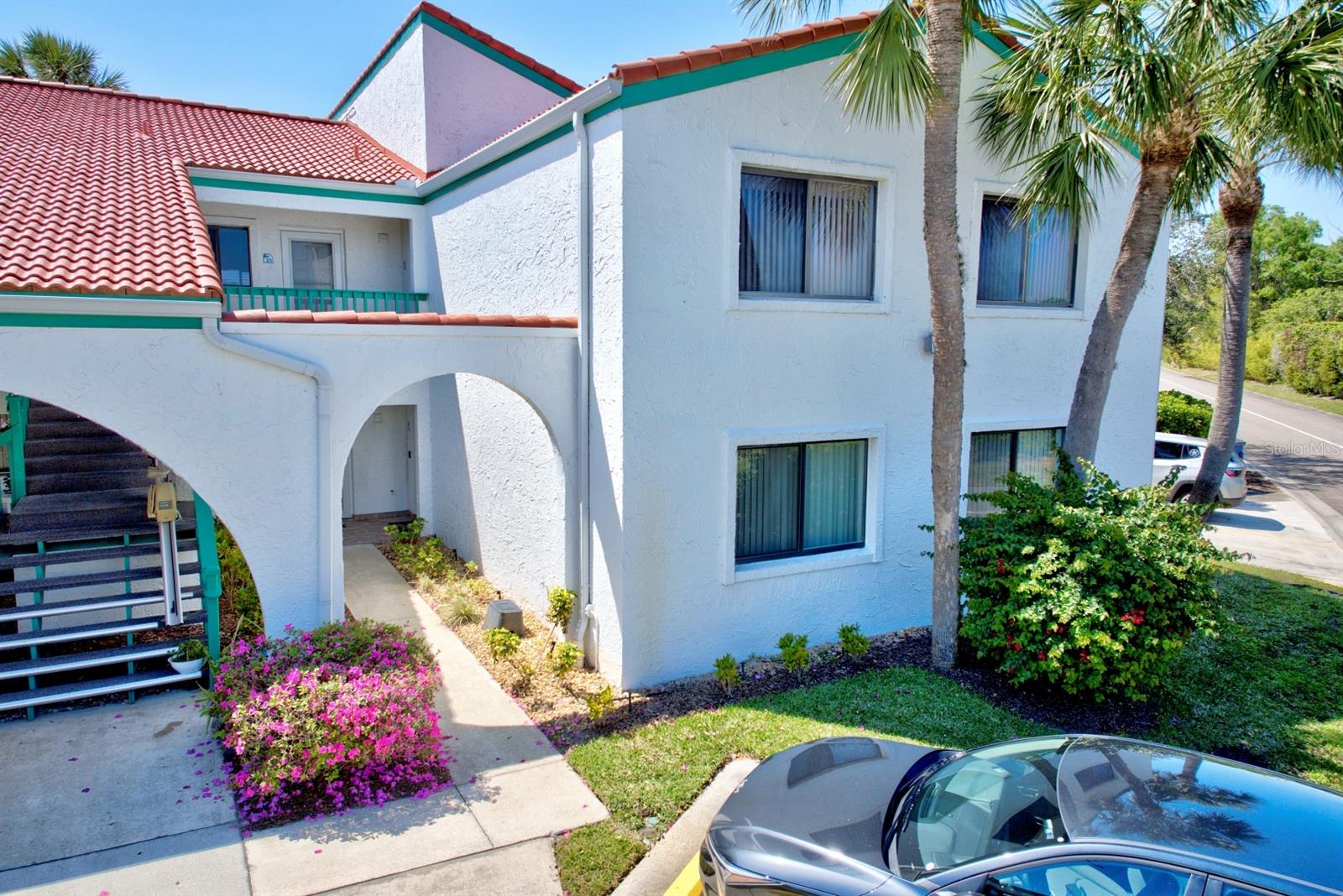 4845 CASABLANCA CIRCLE F6