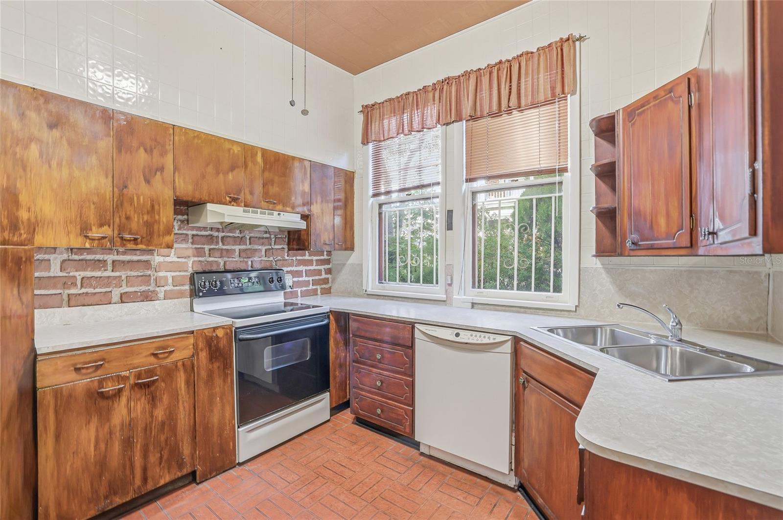 MORRISON GROVE SUB - Residential