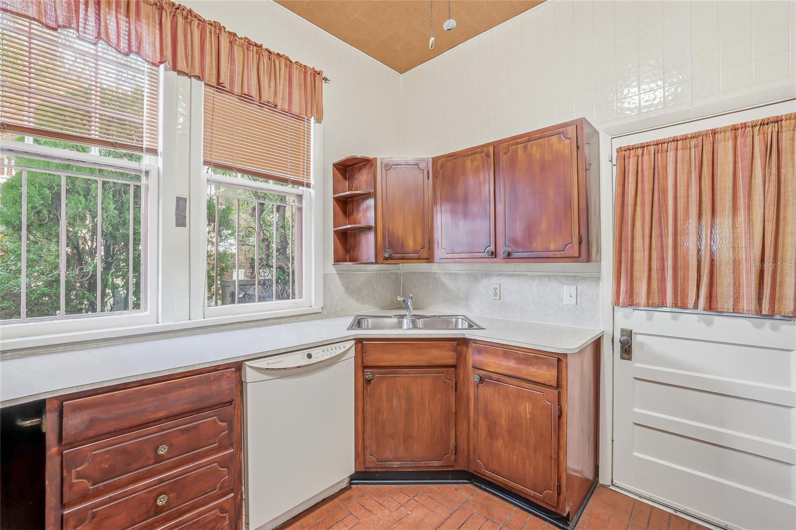 MORRISON GROVE SUB - Residential