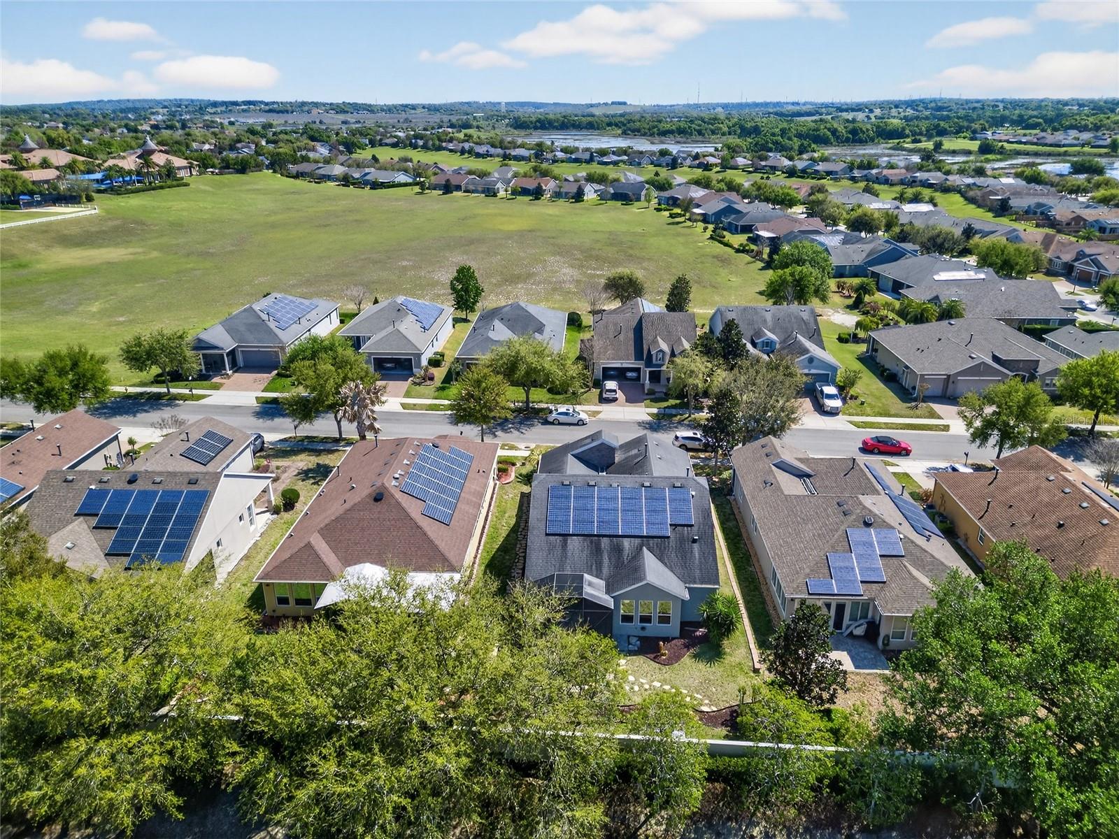 CASCADES/GROVELAND PH 2 - Residential